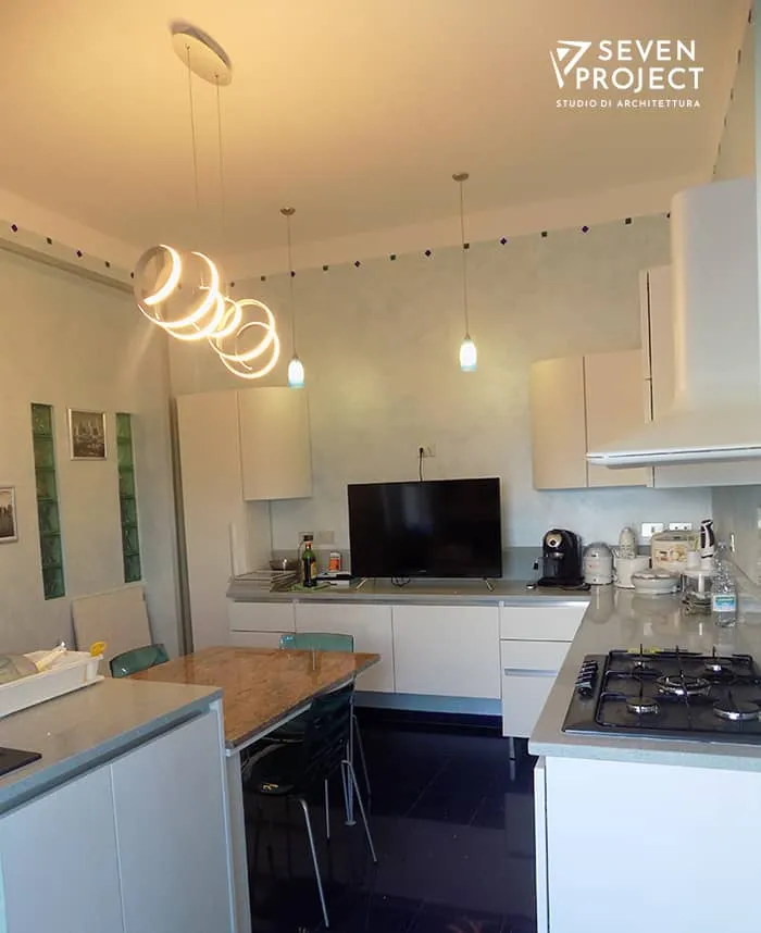 nel progetto di una cucina su misura particolare cura è data all'illuminazione - seven project studio