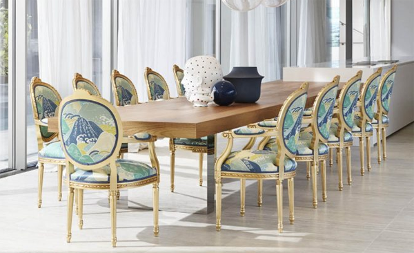 Sedie classiche per la sala da pranzo in stile barocco