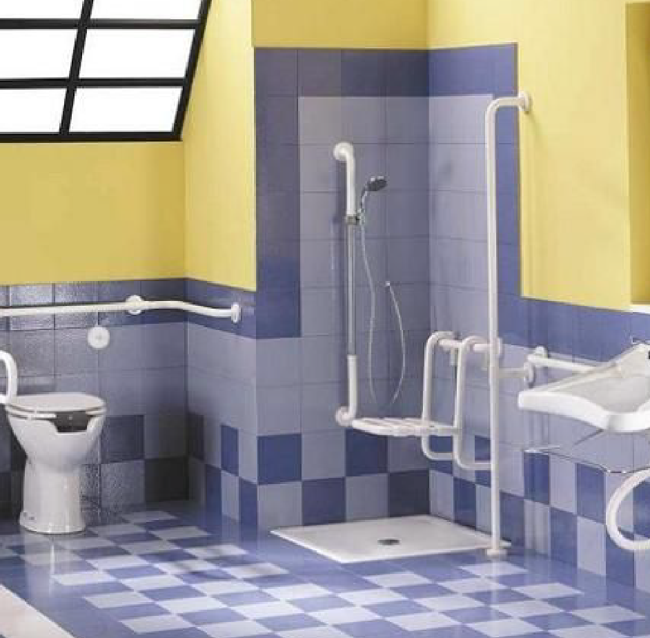 bagno con arredo per disabili motori con doccia filo pavimento